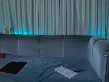 nally_ferrari on Chaturbate 