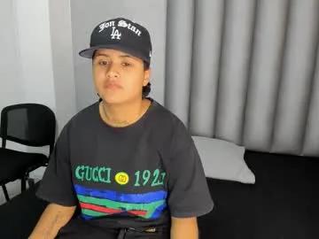 nicol_helen's avatar