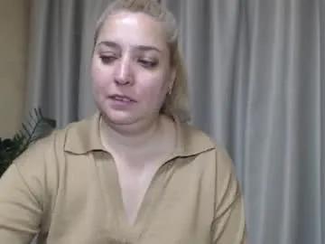ohsweetiren on Chaturbate