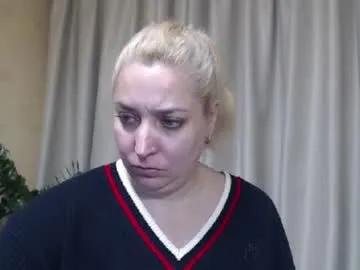 ohsweetiren on Chaturbate