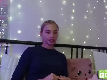 roxxxie_reid on Chaturbate 