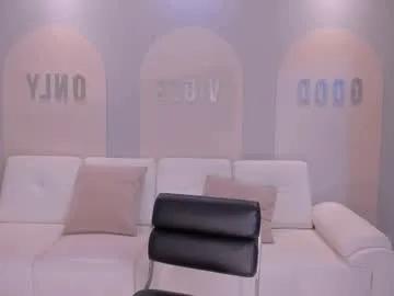 sunnyrivers_ on Chaturbate 