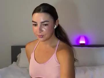 sweetukcassie on Chaturbate 