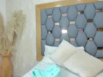 yayi_derek on Chaturbate 