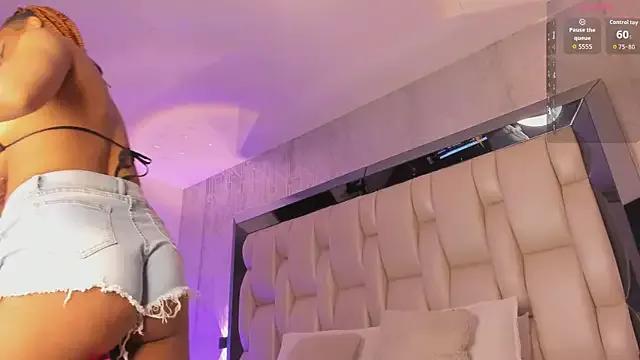 _CurlyGirl_ — Freechat on StripChat