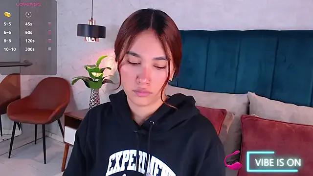 AdeleAndersonn on StripChat