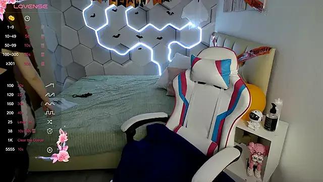 aliicemeow on StripChat 