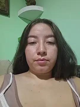 annyaparis on StripChat 