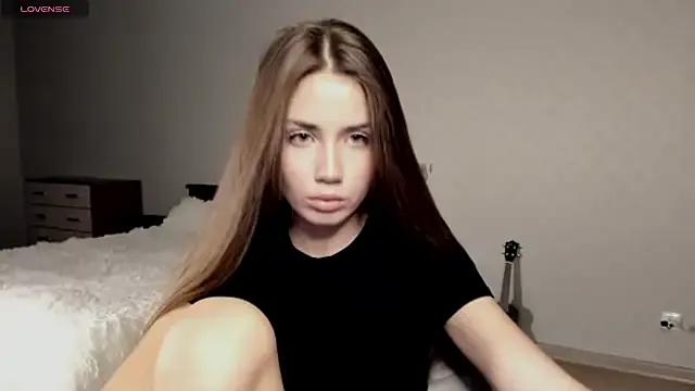 Aurora_Glow21 on StripChat