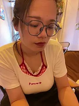 Bella0815 on StripChat 