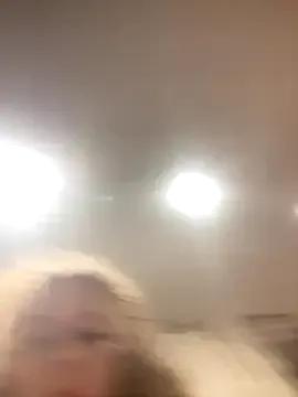 Bellaxo_1 on StripChat 