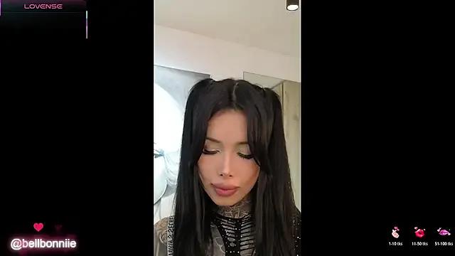 belllbonniie on StripChat 
