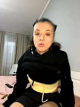 bunnythetailor on StripChat 