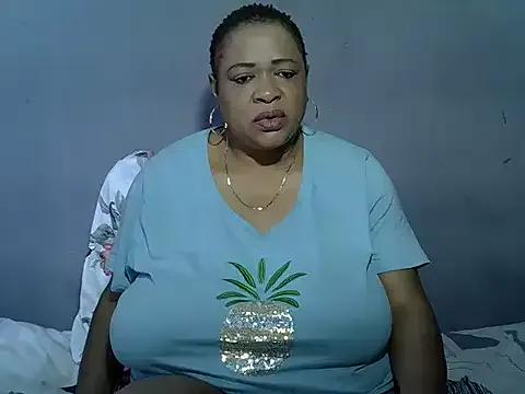 BUSTY_QUEEEN's avatar