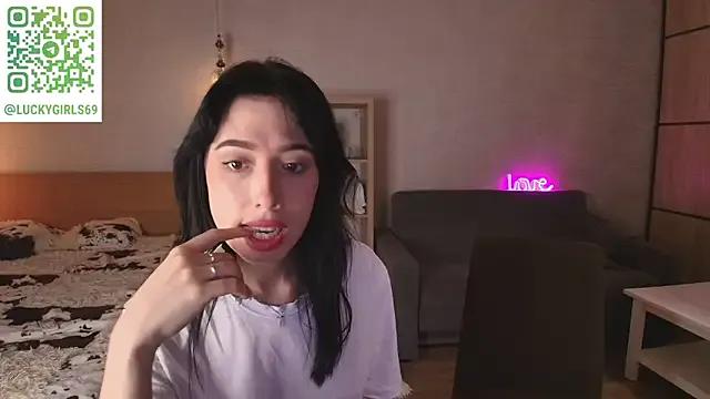 caressyourself on StripChat