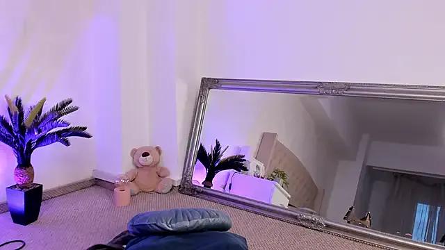 ChloeObril on StripChat