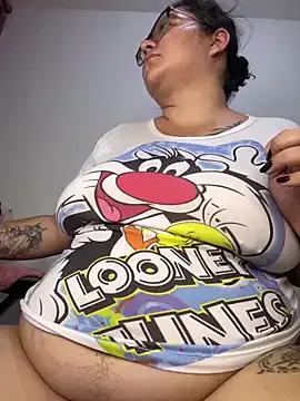 CinnamonCookiez on StripChat 