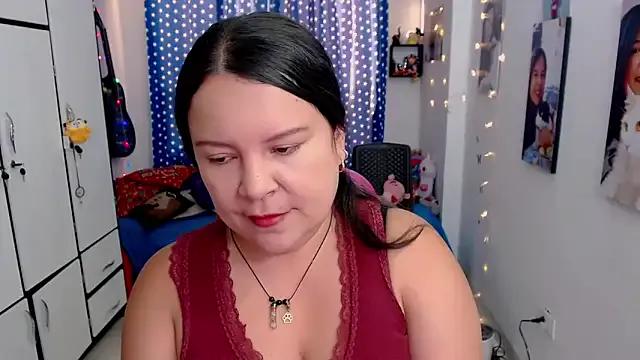 claryssa_ — MAKE ME HAPPYKISS MY BODY