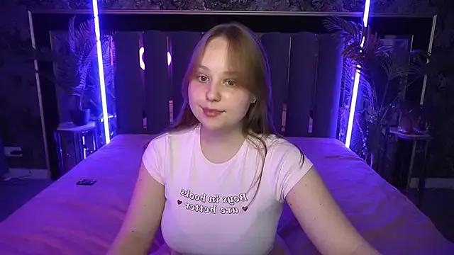 CrystallPaws — Squezee naked tits