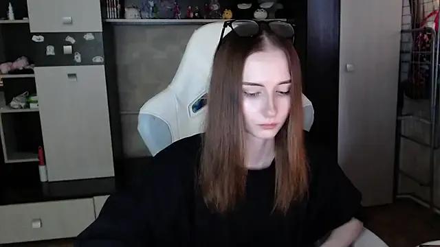 Cutti_Crystal — Touch breasts