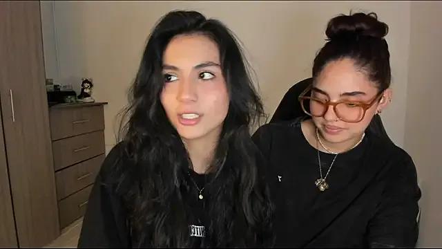 Dahian-peach — tits show