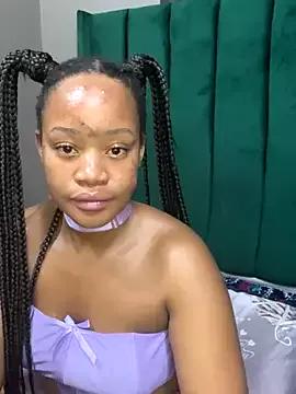 Dirtydaisyxx25 on StripChat