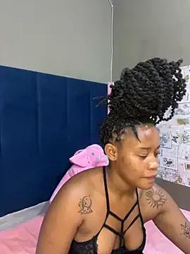 Dirtydaisyxx25 on StripChat