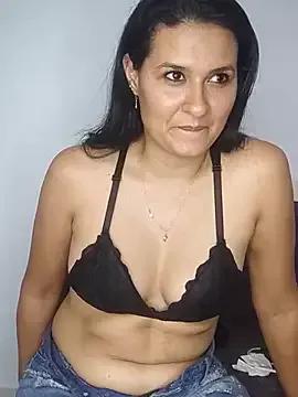 elena_jonees on StripChat 