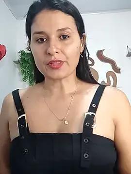 elena_jonees on StripChat 