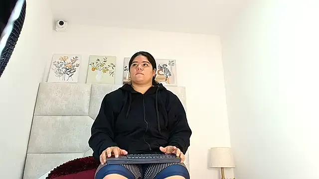 elizawiliamst on StripChat