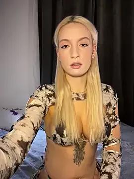 Ella_Charm on StripChat 