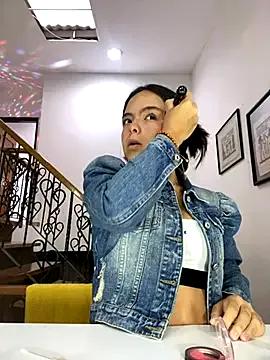 EmilyHarperr on StripChat