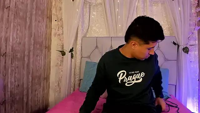 Emma_Muller1 — show asshole