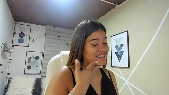 Enma__clark on StripChat