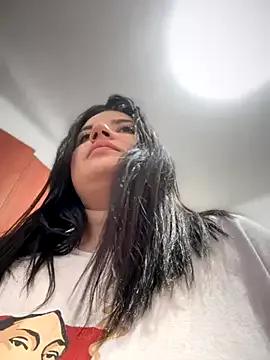 horny_roomiess on StripChat