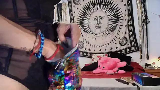 iammistresssss on StripChat 