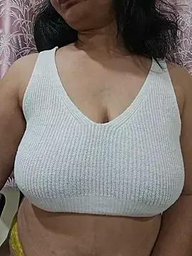 Jassi_Does on StripChat 