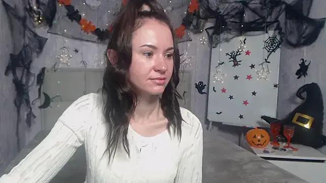 KaraCriegs on StripChat 