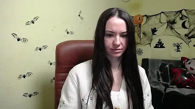 KaraCriegs on StripChat 