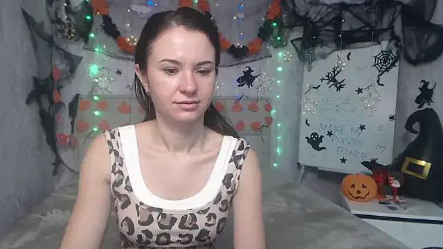 KaraCriegs on StripChat 