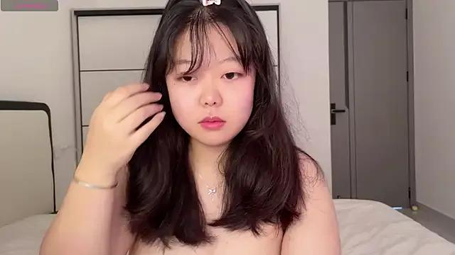 Kittenfishing on StripChat 