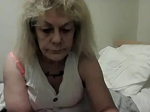 Latex_shantie — OIL BREASTED NAKED