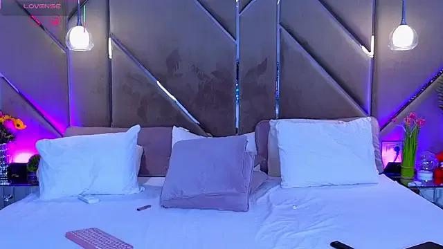 Lellie__ on StripChat 