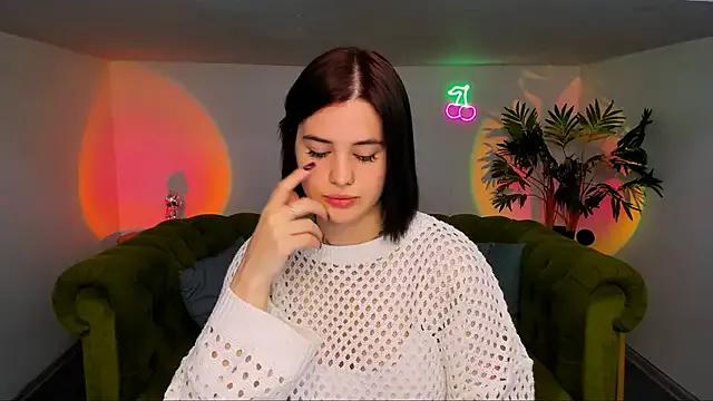 lil_angel_ on StripChat