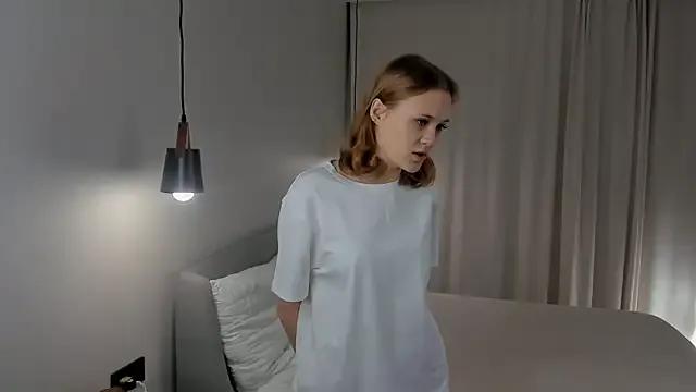 LilianGlenna on StripChat 