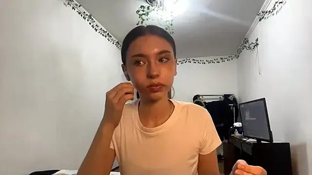 LilithFlamey on StripChat 