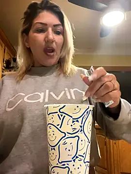 LittleMissEeve — Freechat on StripChat