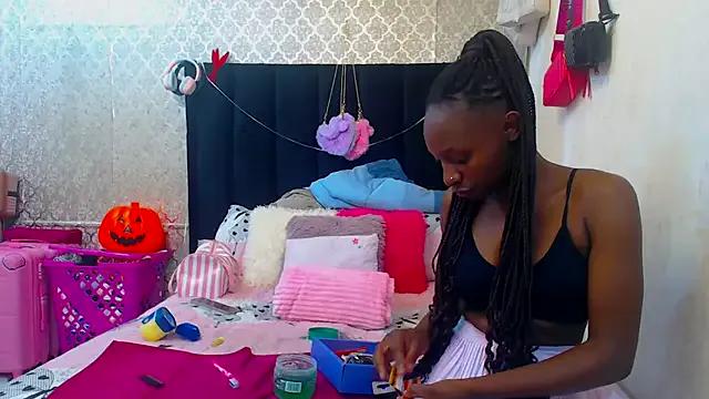 LonelyQueenxx25 — Freechat on StripChat