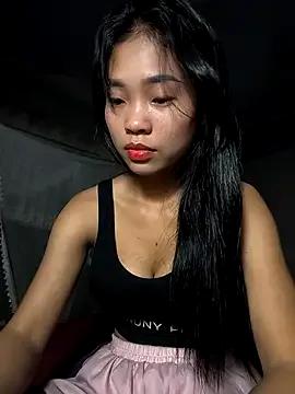 Lynly_k2 on StripChat 