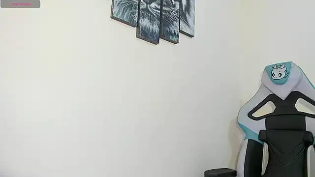 Melii_1 — Private on StripChat